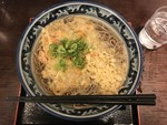 職場へ立ち寄る前に夕飯。 職場へ立ち寄る前に夕飯。
