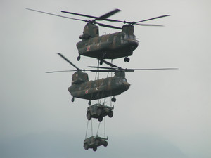 富士火力総合演習(CH-47J) 富士火力総合演習(CH-47J)