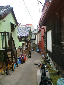 篠島の路地。 篠島の路地。