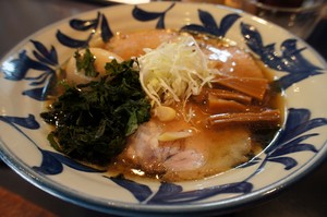 醤油チャーシュー麺@磯野(神田) 醤油チャーシュー麺@磯野(神田)