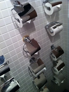 恐怖のトイレ 恐怖のトイレ