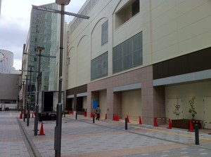 人のいない秋葉原駅電気街口 人のいない秋葉原駅電気街口