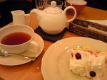 季節のショートケーキとミルクティ@ア 季節のショートケーキとミルクティ@ア