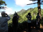 石鎚山方面を探鳥中 石鎚山方面を探鳥中