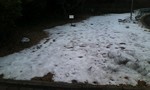 桜三里パーキングに残った雪(午後4時 桜三里パーキングに残った雪(午後4時