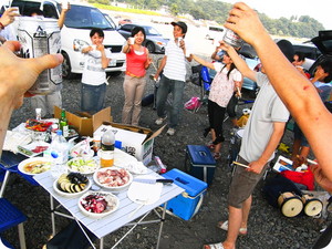 かーんぱーーーい! かーんぱーーーい!