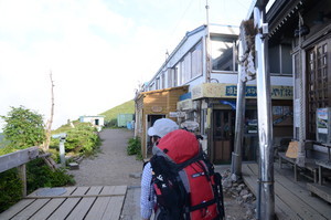 剱山頂上ヒュッテ