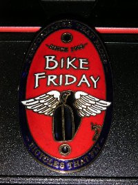 赤ヘッドバッチ