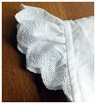 袖もレースで。